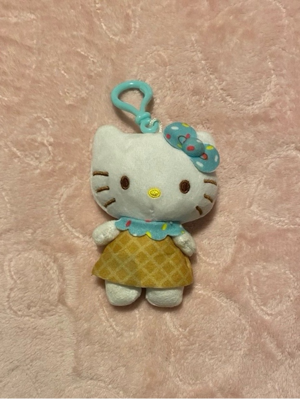 Sanrio Hello Kitty Plush Clip-On Keychain - Series 1 Ice Cream Cone Version